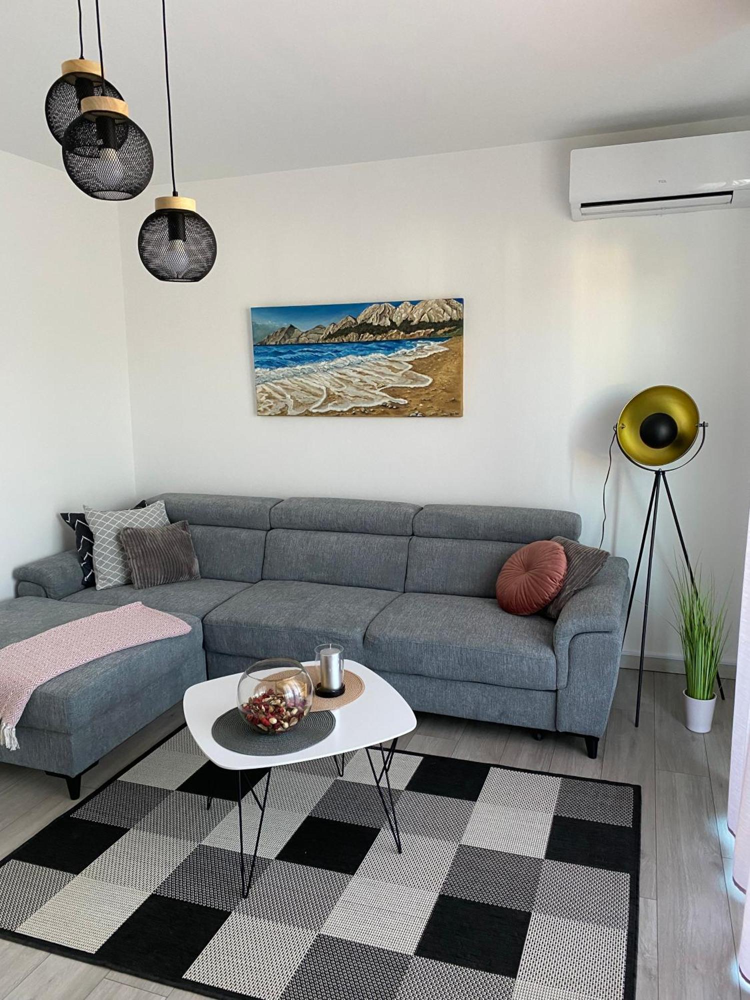 Apartment Lucia ปูนัต ภายนอก รูปภาพ