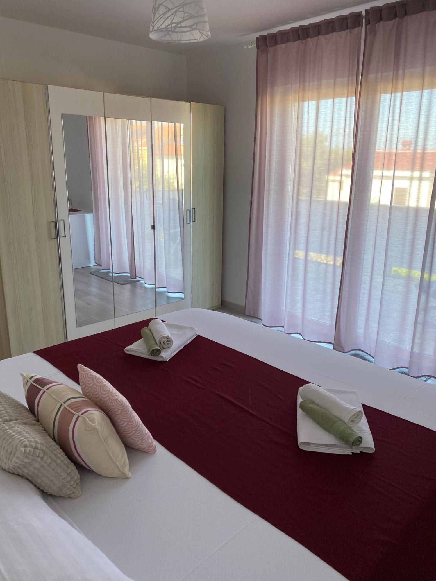 Apartment Lucia ปูนัต ภายนอก รูปภาพ